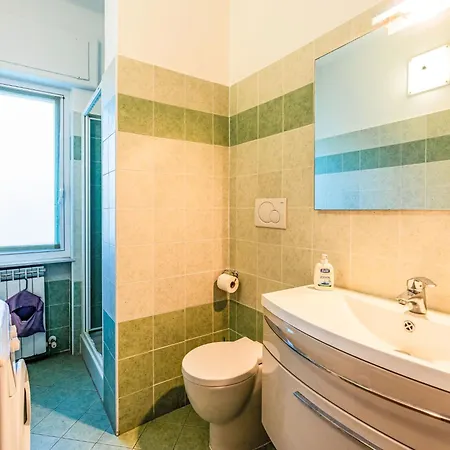 By Interhome